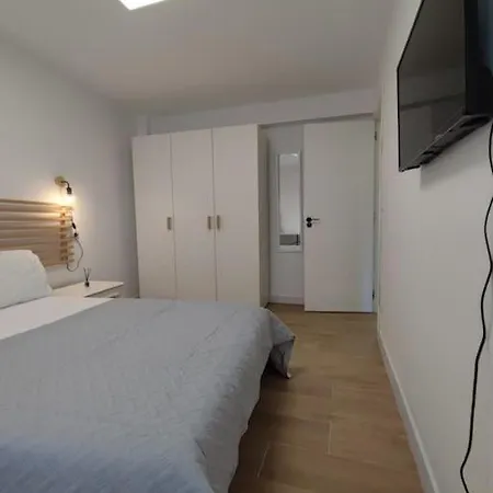 Canadio Plaza Apartment *